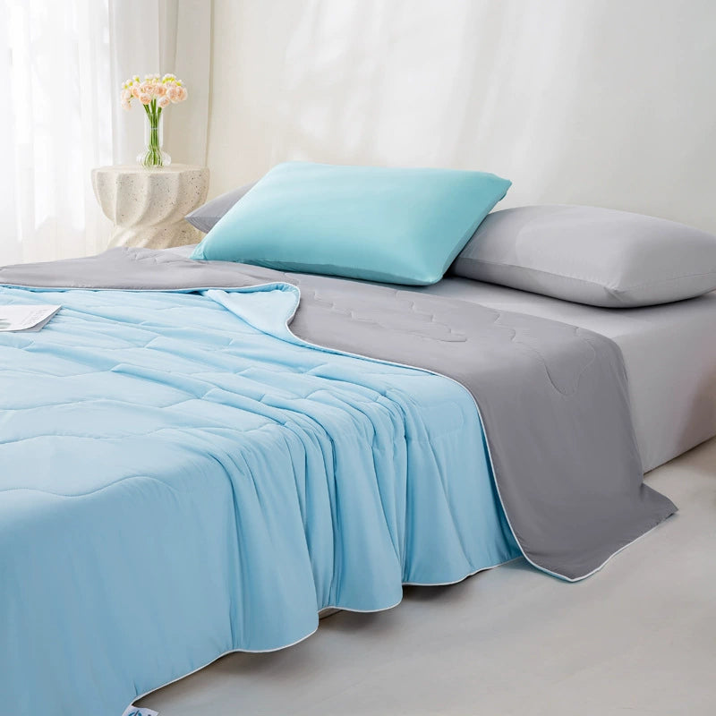 Featherlight Cooling Comforter