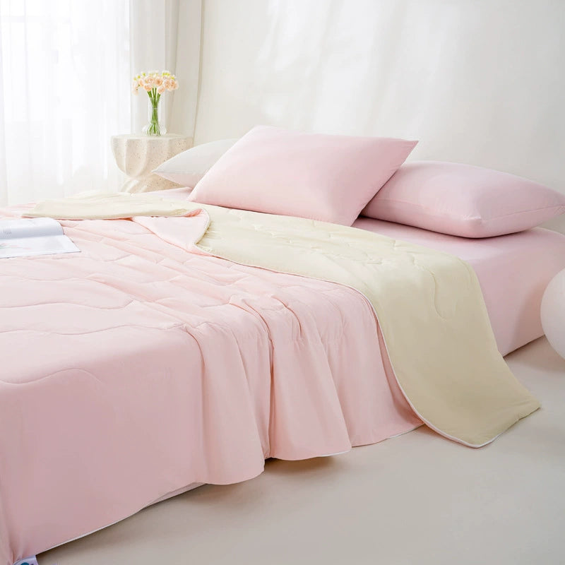 Featherlight Cooling Comforter