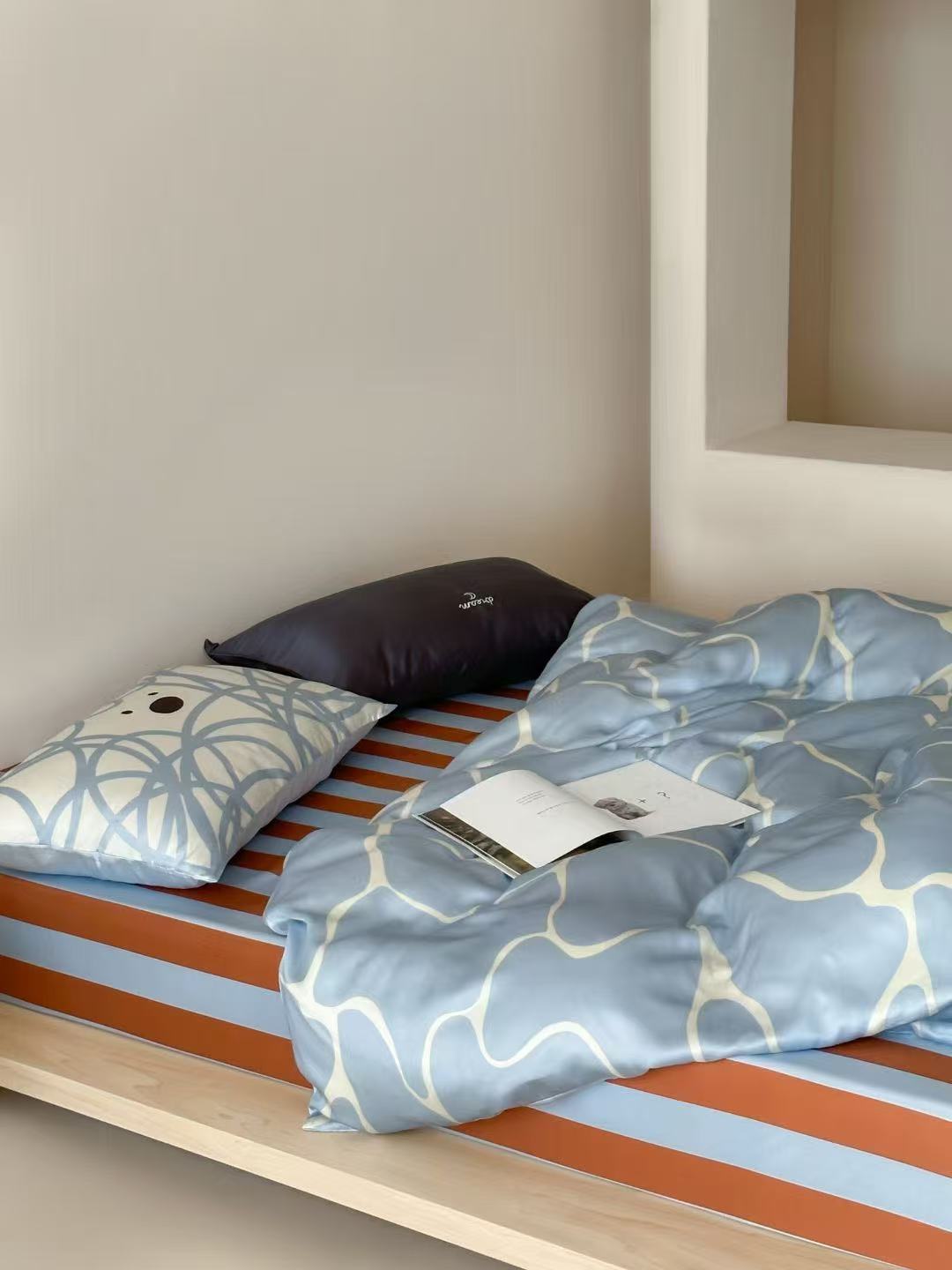 Fluffy Escape · 100% Tencel Bedding Set