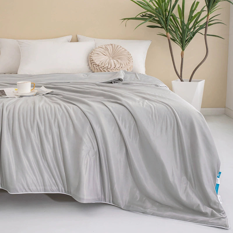 Featherlight Cooling Comforter