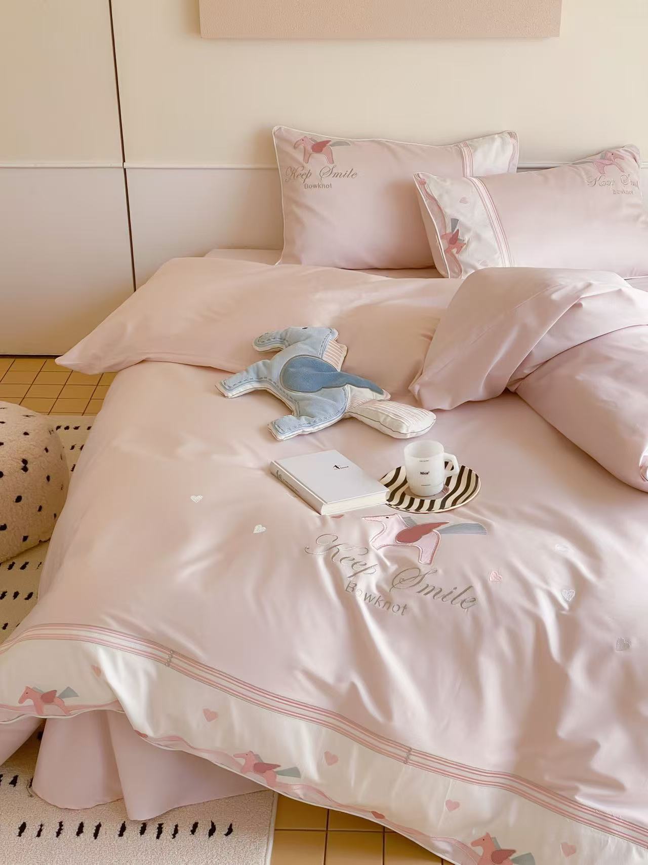 Joyful Pony · 100S Long Staple Cotton Bedding Set