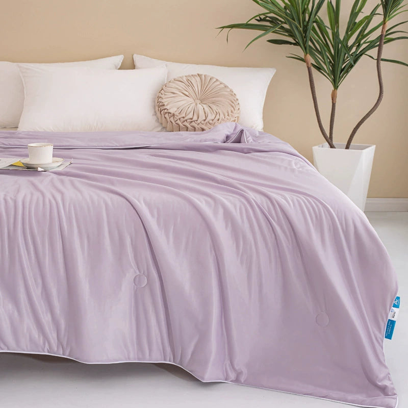 Featherlight Cooling Comforter