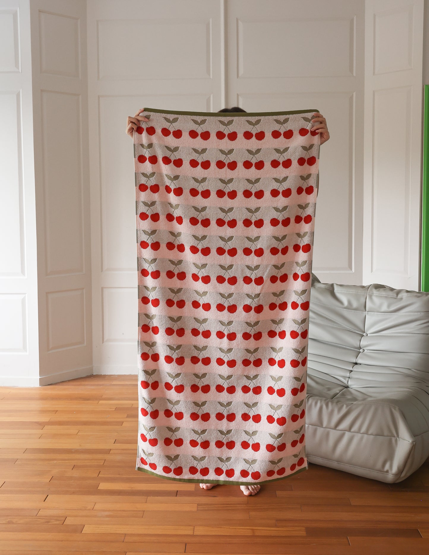 Sweet Cherry · Cotton Bath Towel
