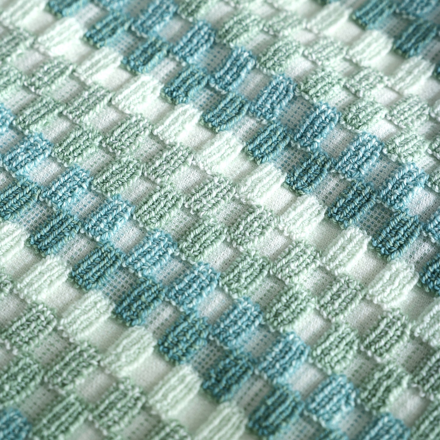 Textured Checkerboard · Cotton Bath Towel