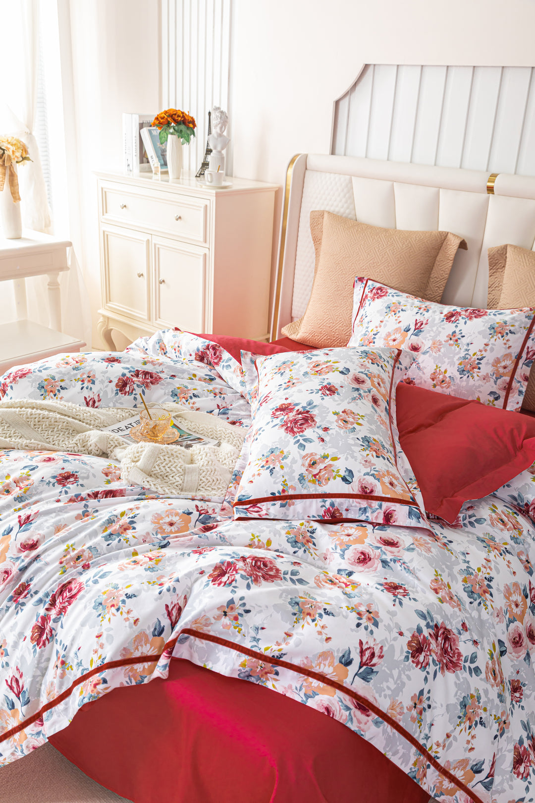 Rose Cinema · 100%  Long-Staple Cotton Bedding Set