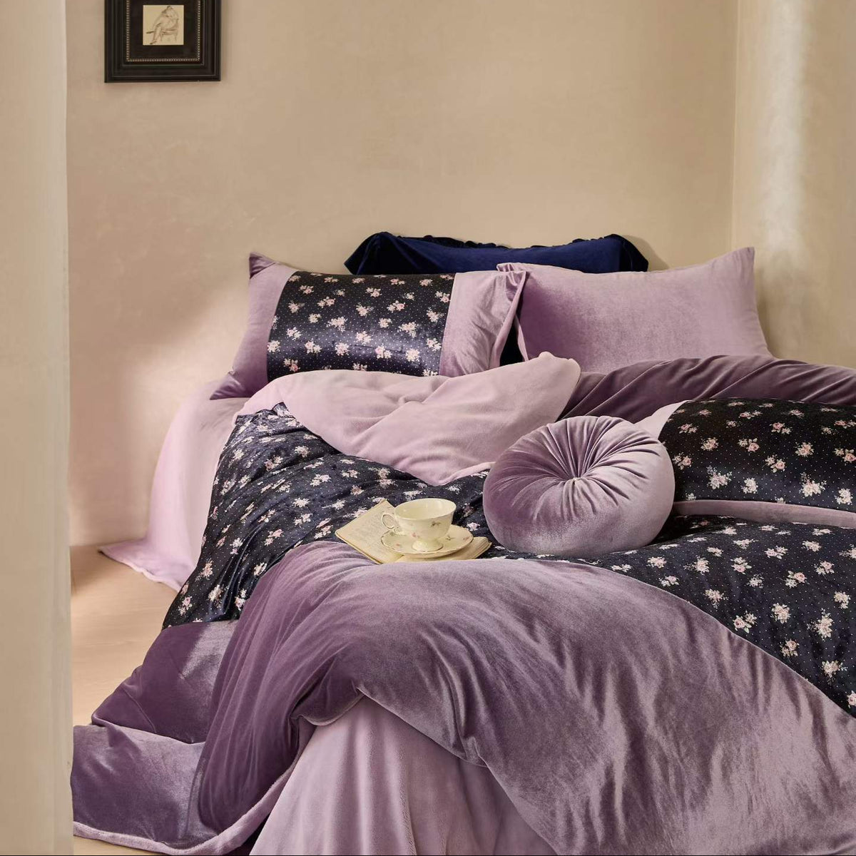 A Glimmer · Milk Fleece Bedding Set