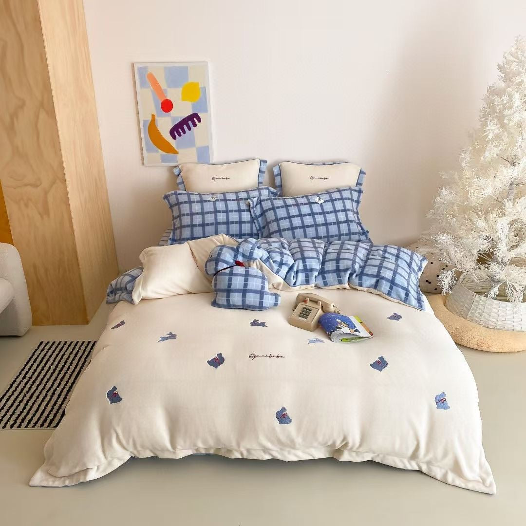 Bunny Deams · Milk Velvet Bedding Set