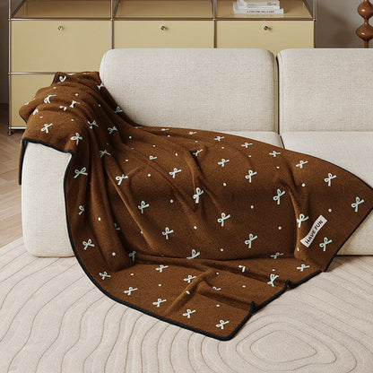 Canelé Ribbon & Dot Flannel Throw Blanket