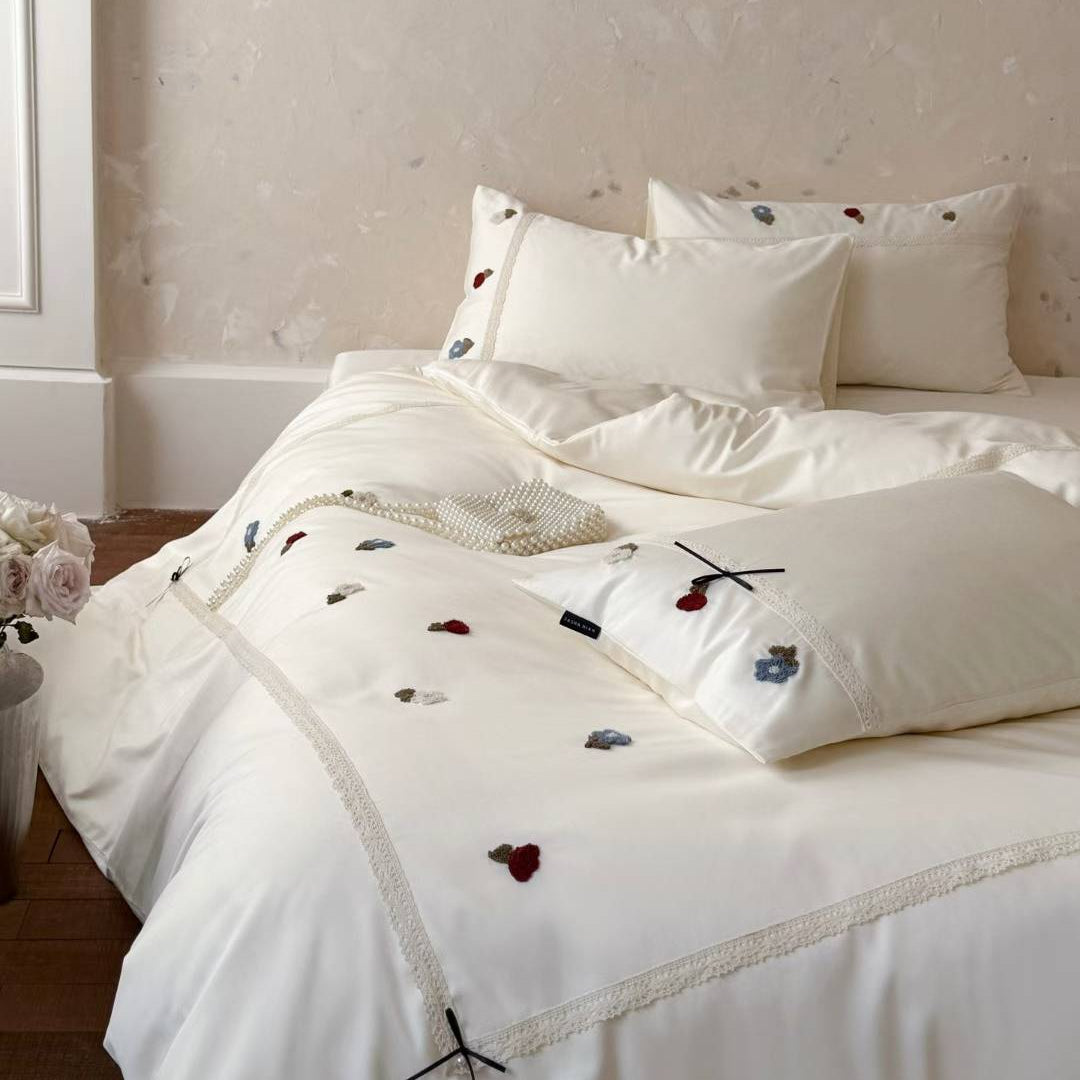Creamy Floret · 100% Long Staple Cotton Bedding Set