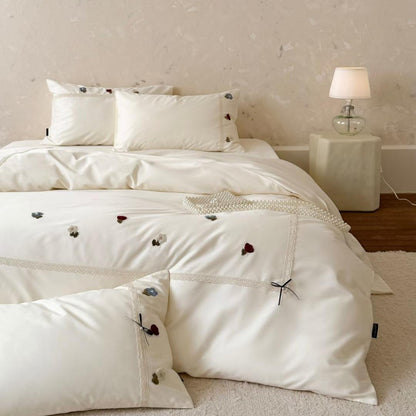 Creamy Floret · 100% Long Staple Cotton Bedding Set