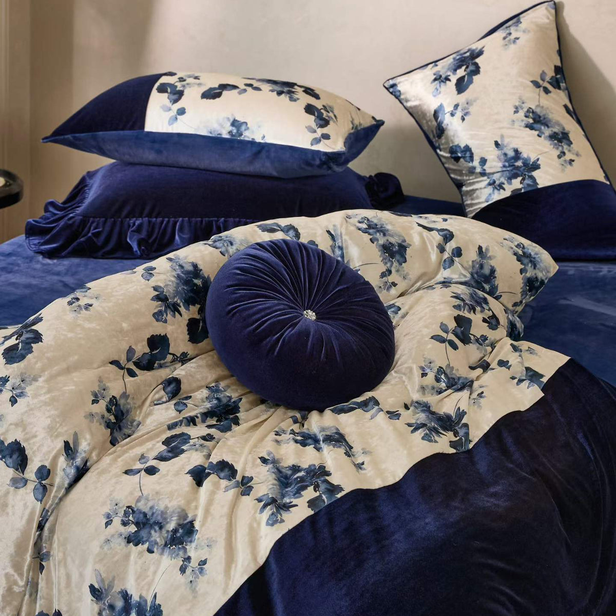 Elysian · Milk Fleece Bedding Set
