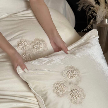 Hana Well · Faux Velvet & Milk Fleece Bedding Set