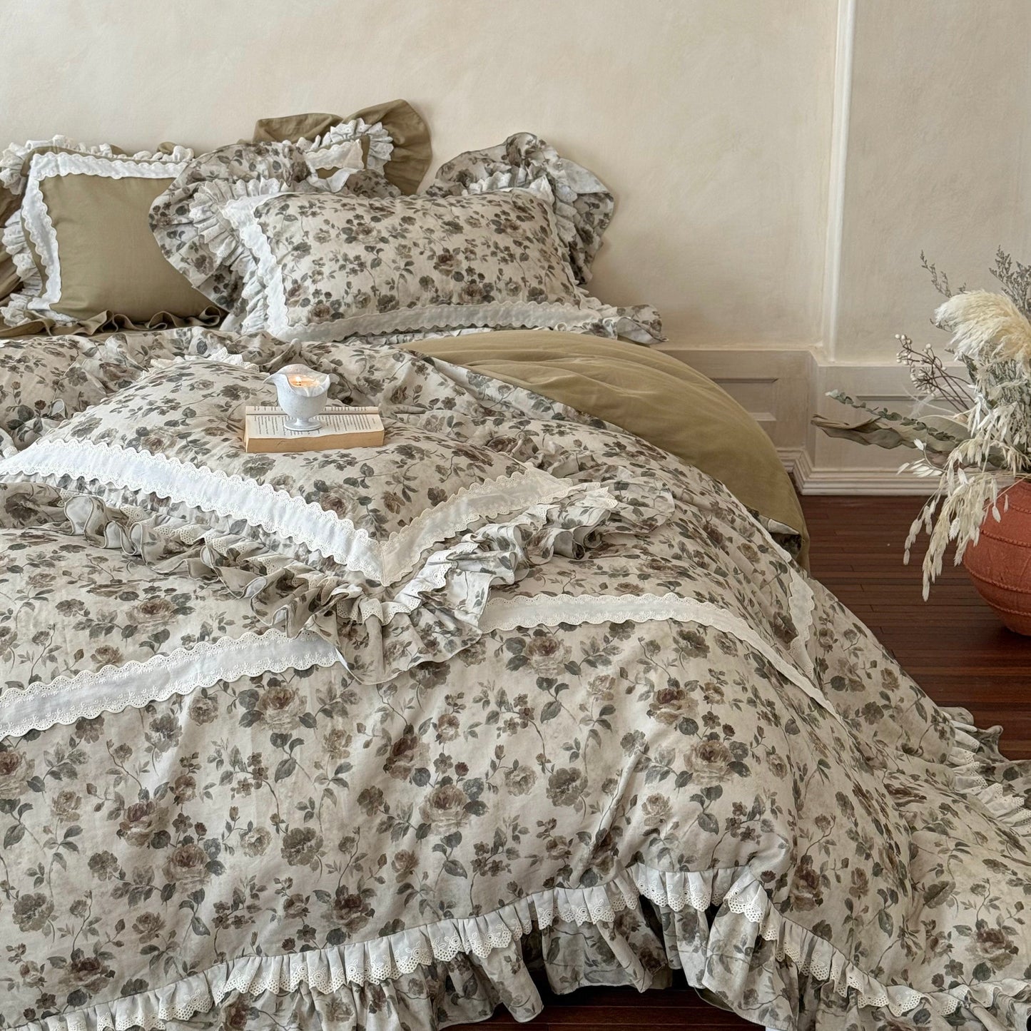 Norman Manor · Muslin Cotton Bedding Set