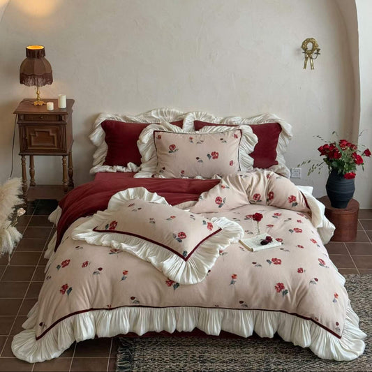 Opulenta · Milk Fleece Bedding Set