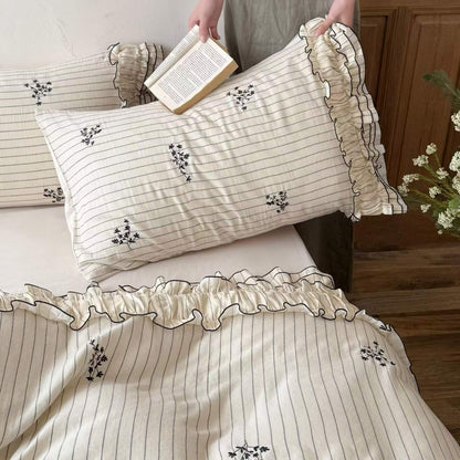 Petite Ruffle · Muslin Cotton Bedding Set