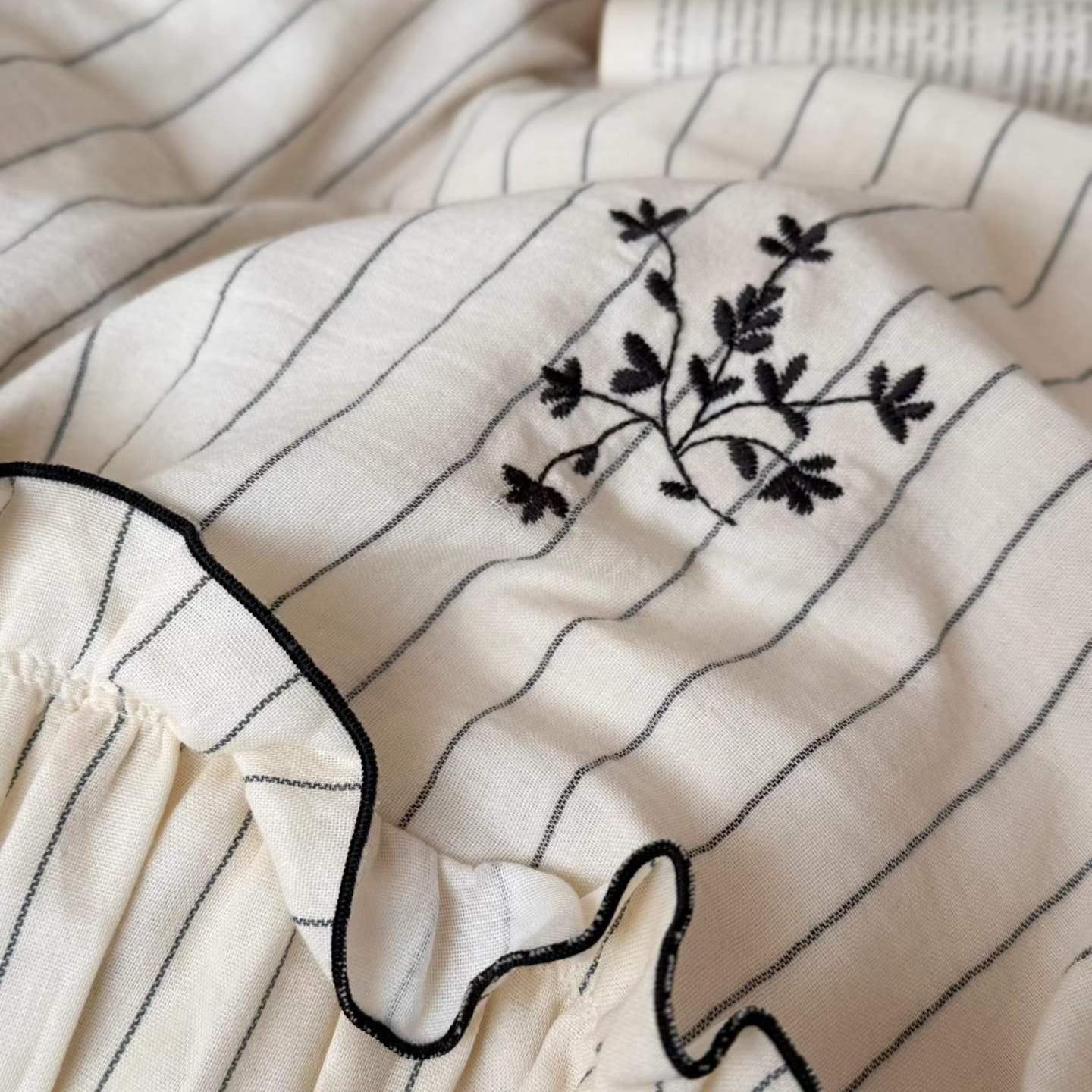 Petite Ruffle · Muslin Cotton Bedding Set