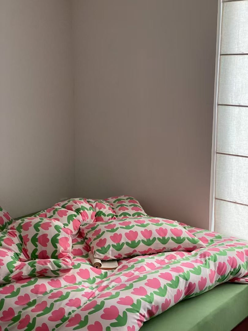 Pink Petals · 100% Knit Cotton Bedding Set