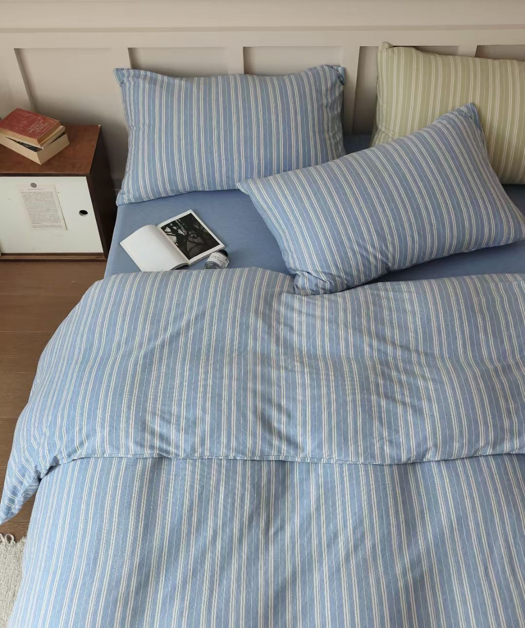 100% Knit Cotton Minimal Stripes Bedding Set