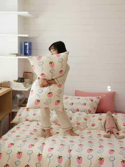 Strawberry Spark · 100% Knit Cotton Bedding Set