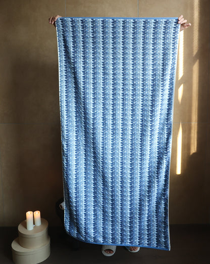 Textured Checkerboard · Cotton Bath Towel
