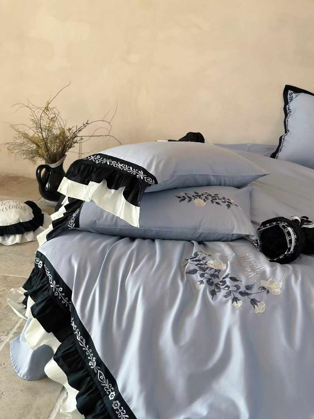 Floren · 100S Australian Cotton Floral Bedding Set